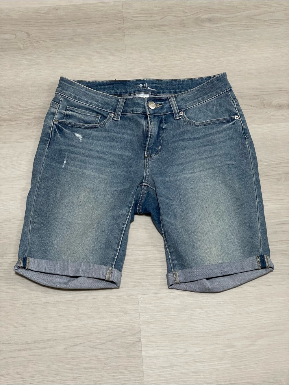 Time and Tru Women's Blue Denim Shorts